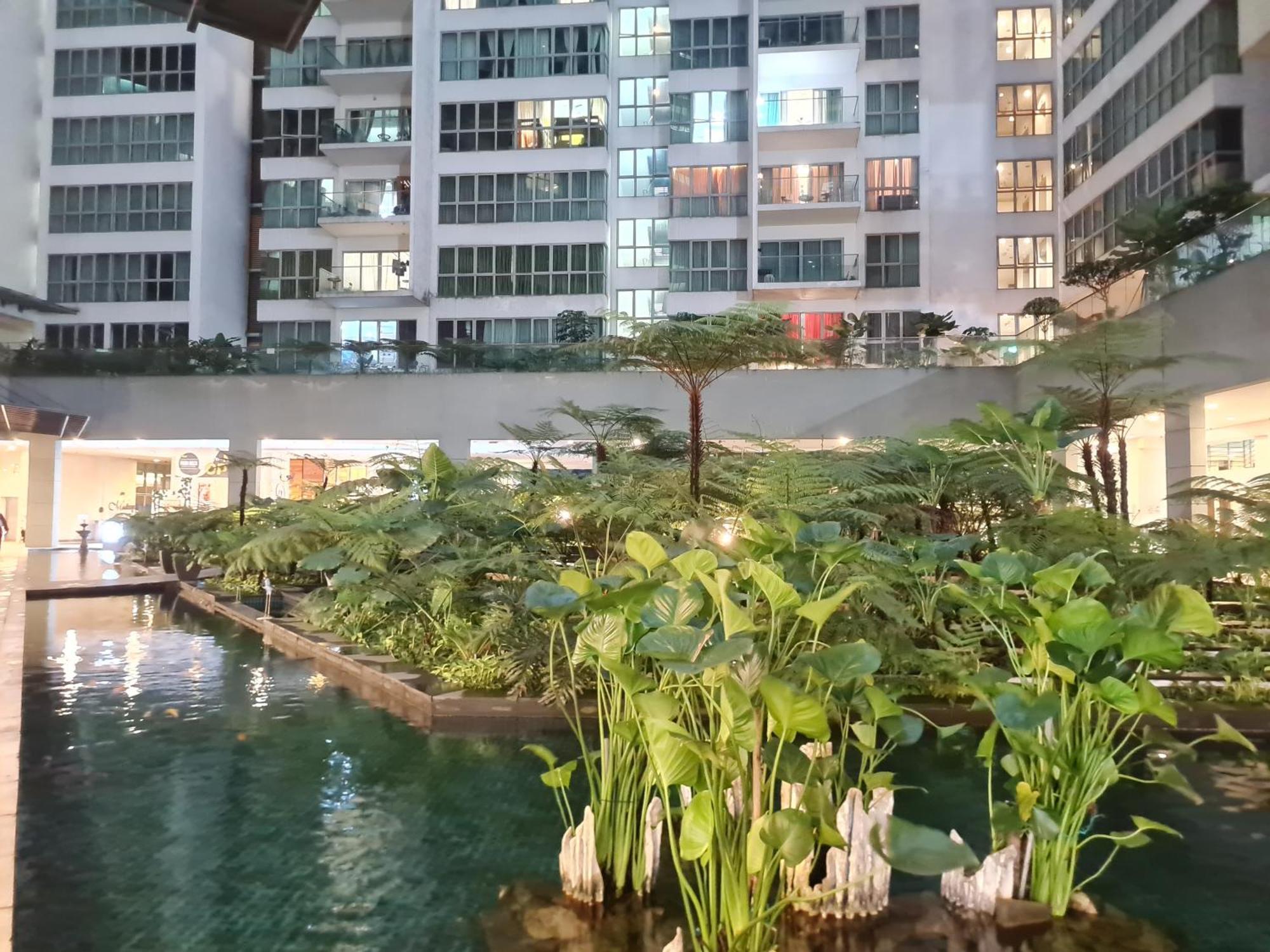 Hostel At Regalia Sky Pool, Kuala Lumpur